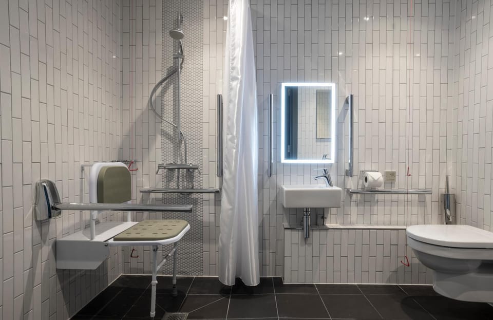 Shower, Toilet, Bathroom