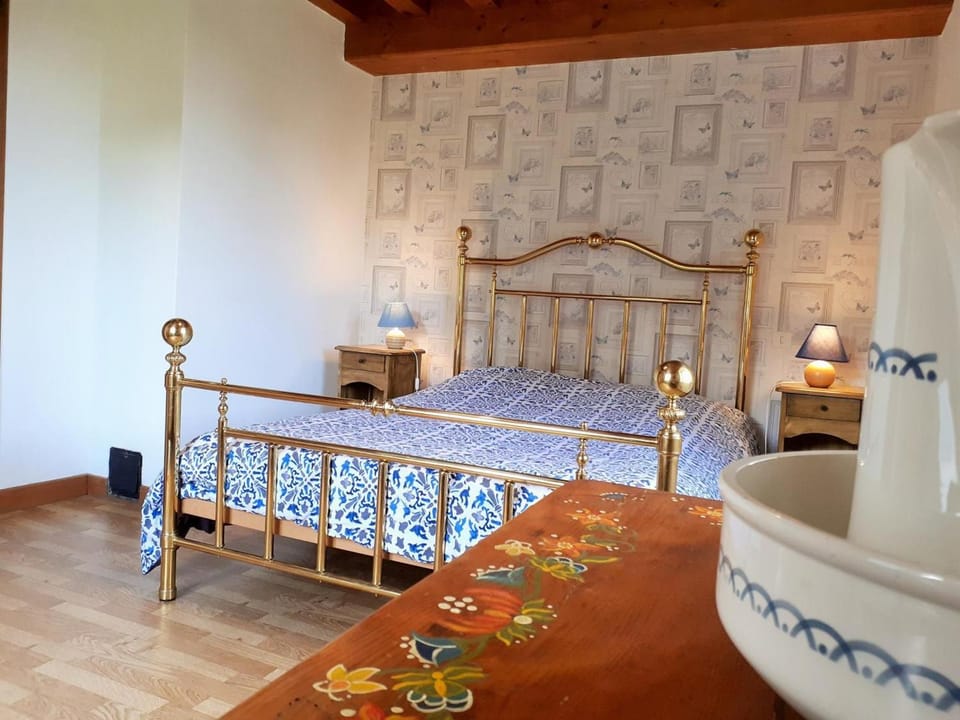 Gîte familial pour 6 pers. avec cheminée à Sauvain - FR-1-496-94 House in Auvergne-Rhône-Alpes