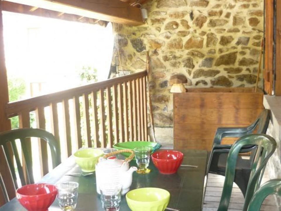 Gîte familial pour 6 pers. avec cheminée à Sauvain - FR-1-496-94 House in Auvergne-Rhône-Alpes