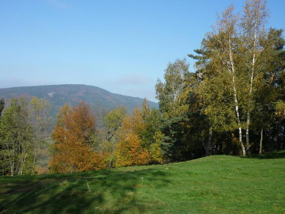 Gîte familial pour 6 pers. avec cheminée à Sauvain - FR-1-496-94 House in Auvergne-Rhône-Alpes