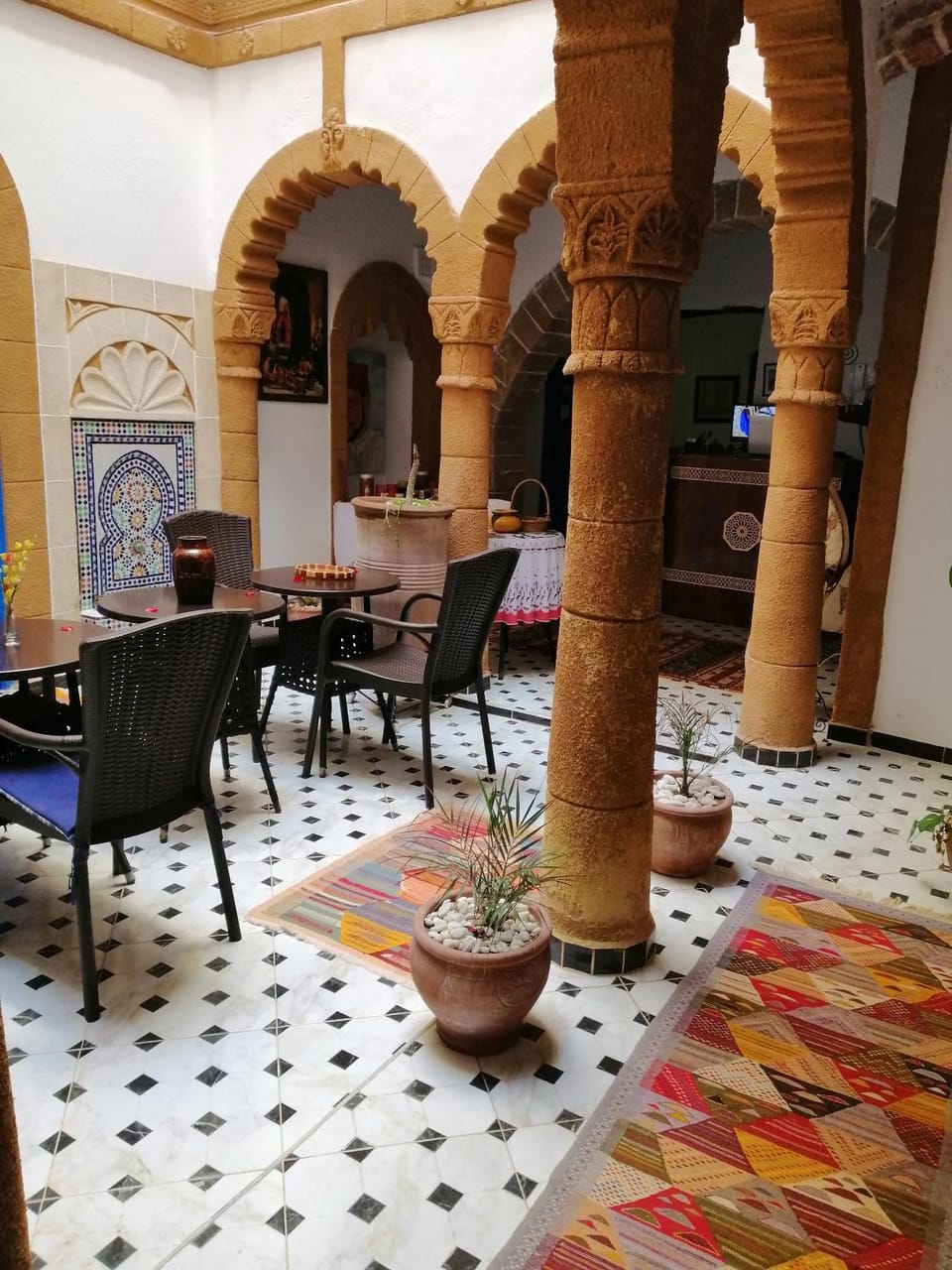 Patio, Living room
