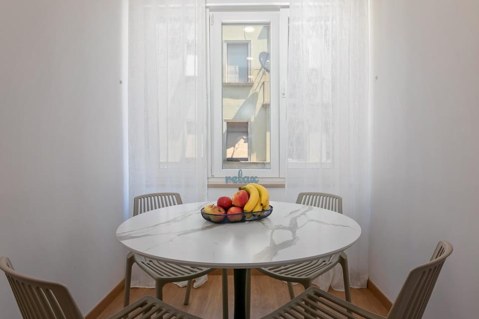 Dining area, Communal kitchen