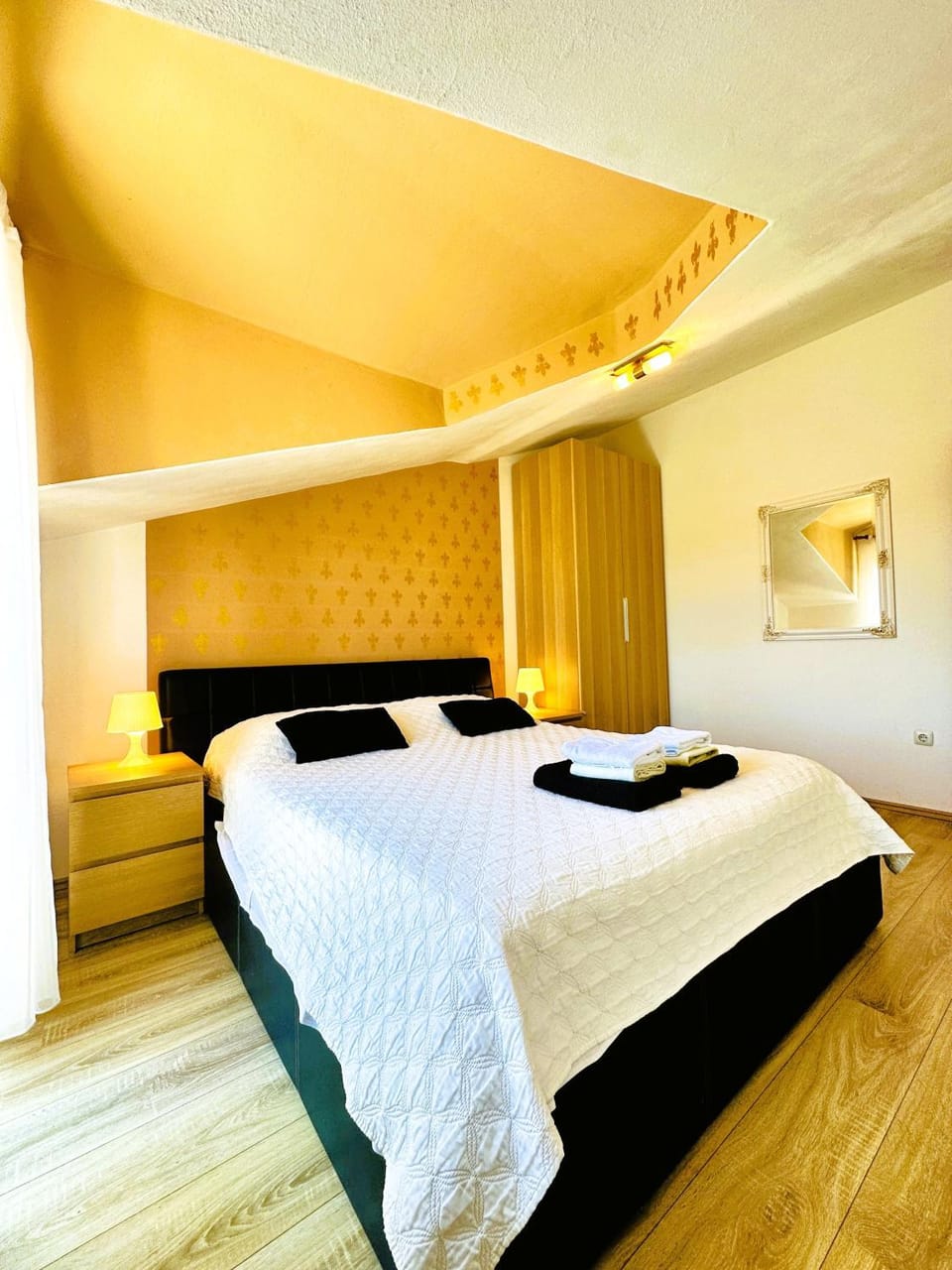 Bed, Bedroom, wardrobe