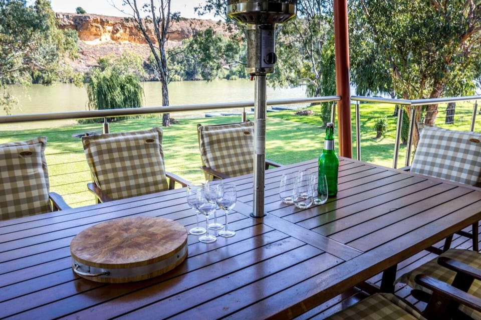 Patio, BBQ facilities, Balcony/Terrace, Garden view