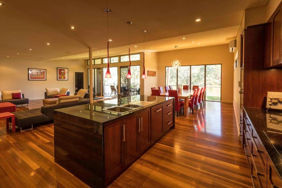 Balcony/Terrace, Kitchen or kitchenette, Living room, Dining area