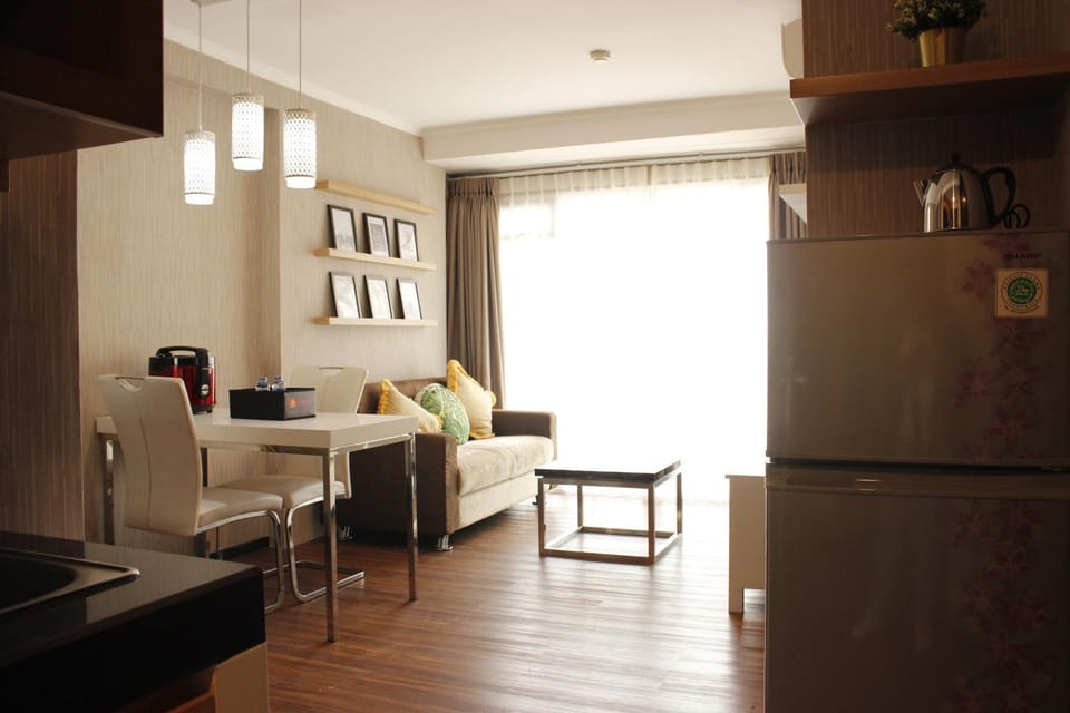Classic 2BR Apartment At Gateway Pasteur near Exit Toll By Travelio Apartment in Bandung