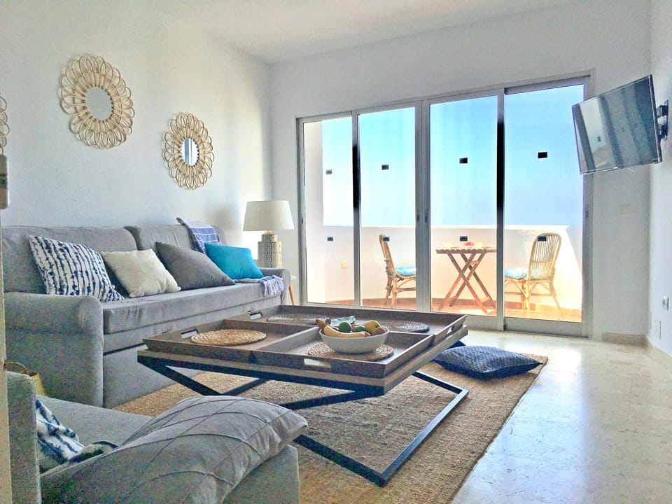 Living room, Lounge or bar