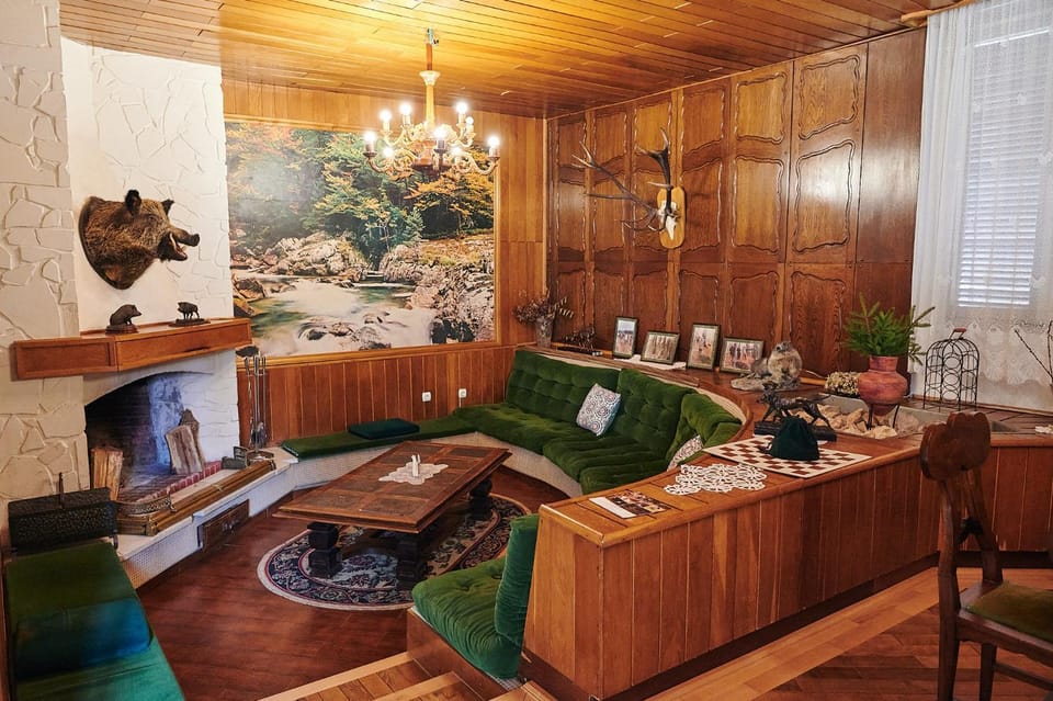 Living room, flat iron