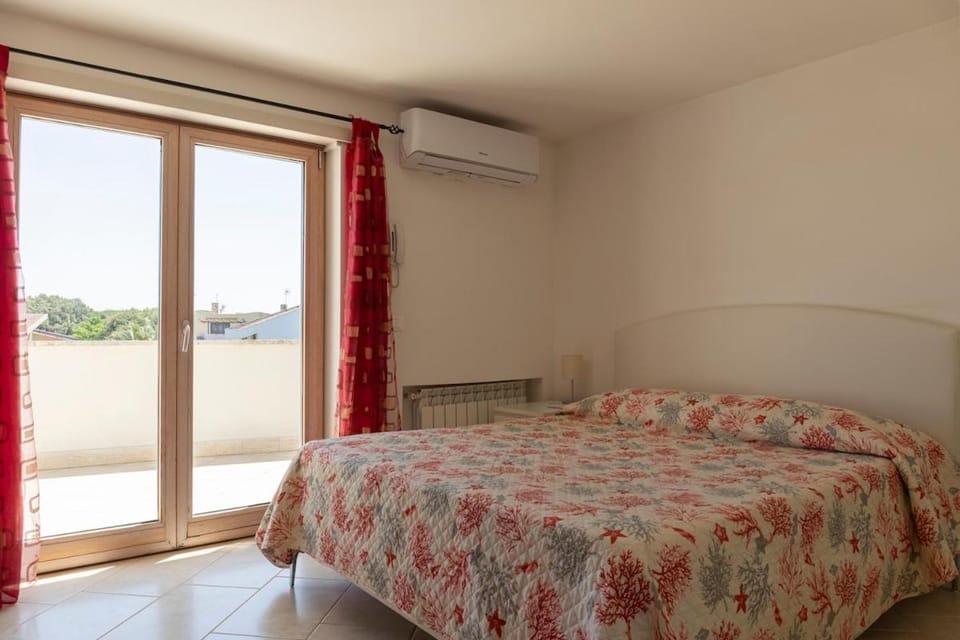 Nice villa only 100m from the beach Villa in Fregenae