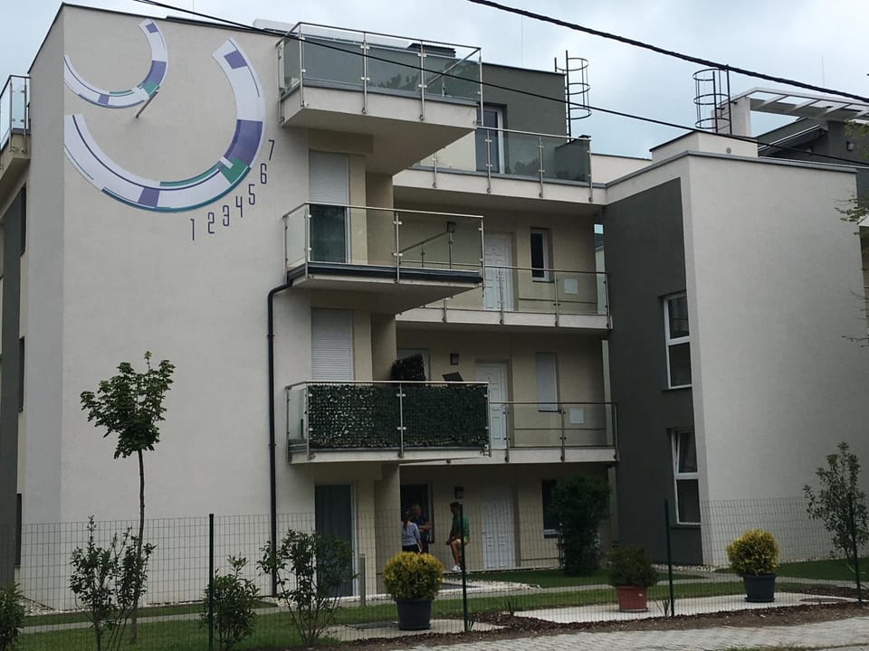 Property building, Facade/entrance