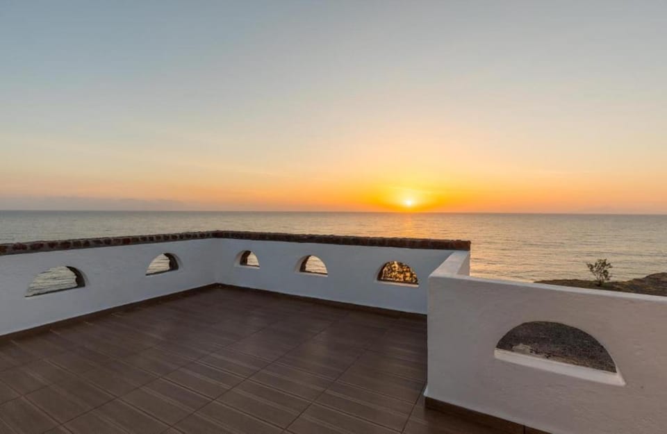 Balcony/Terrace, Sea view, Sunrise