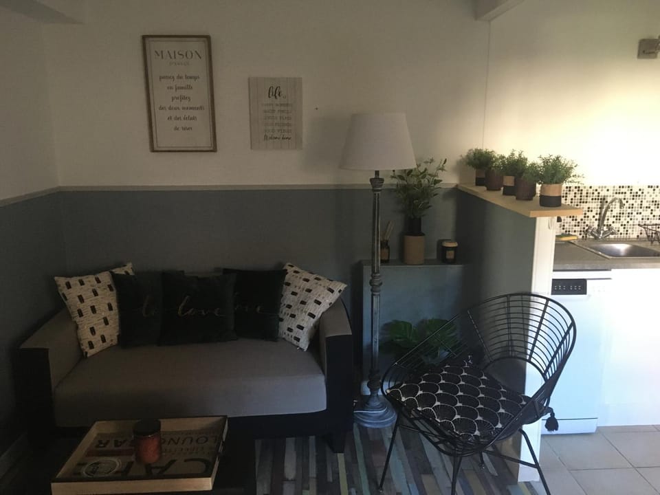 LA GRENOUILLERE- Gîte 9 personnes, 3 chambres, 3 sdb, 3 toilettes, idéal pour séjour court ou étape House in Hauts-de-France
