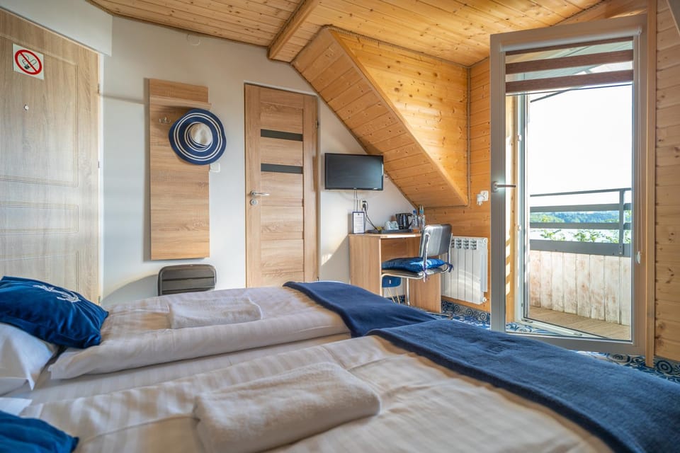 Willa Admirał Solina Bed and Breakfast in Slovakia