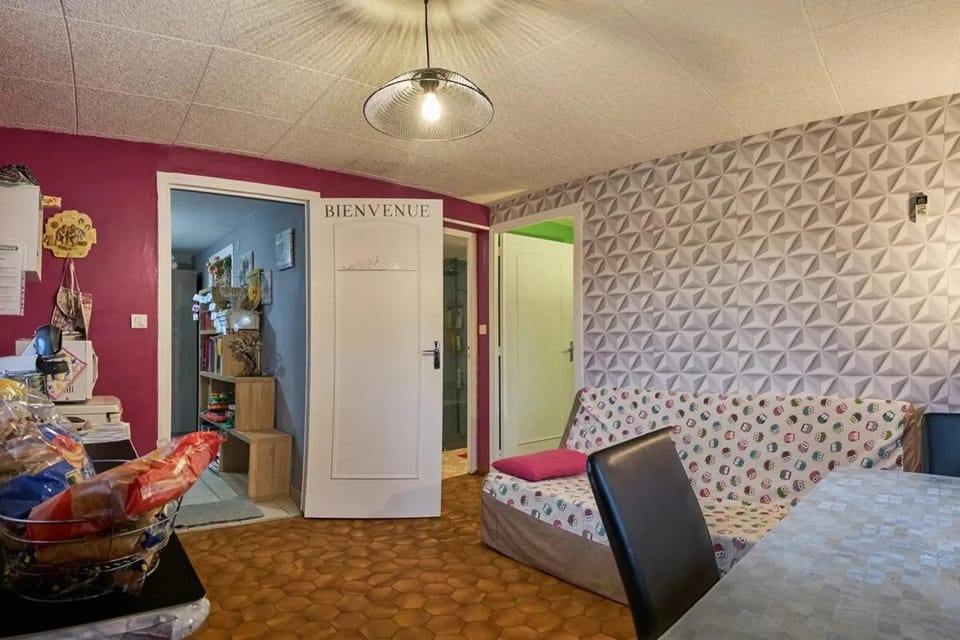 Appartement charmant à Saint-Victor-de-Cessieu - 30 m² - Terrasse Apartment in Auvergne-Rhône-Alpes