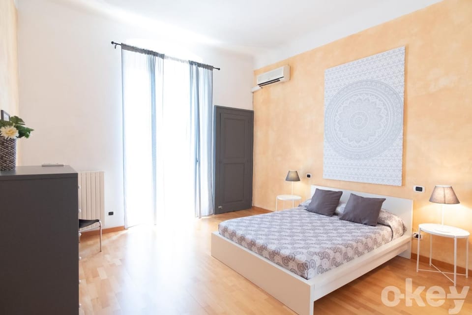 Bed, Photo of the whole room, Bedroom, air conditioner