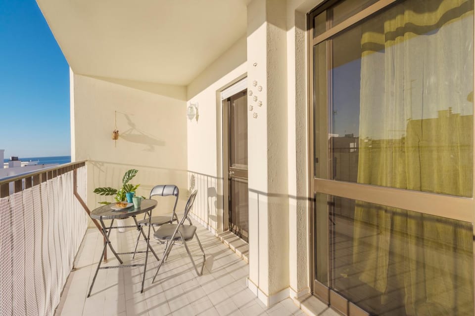 Balcony/Terrace, Balcony/Terrace