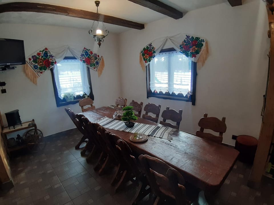 Căsuța din Povești - Vatra Nature lodge in Romania