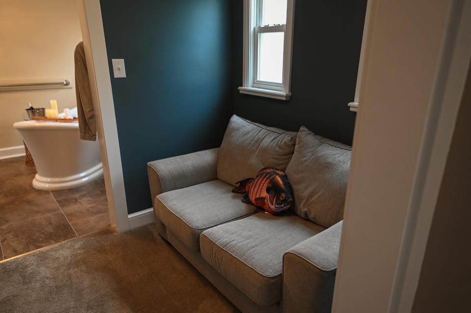 The Lakehouse Inn Geneva Inn in Geneva-on-the-Lake