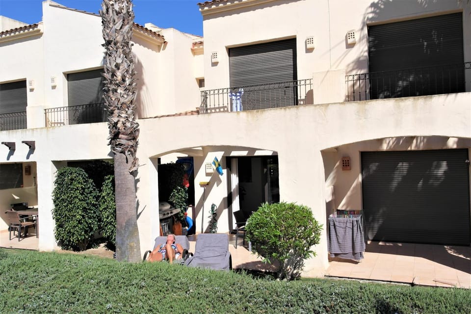 Property building, Day, Garden, Garden view