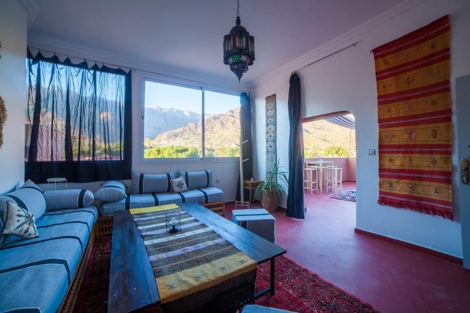 Communal lounge/ TV room, Internal: Not applicable to any particular room