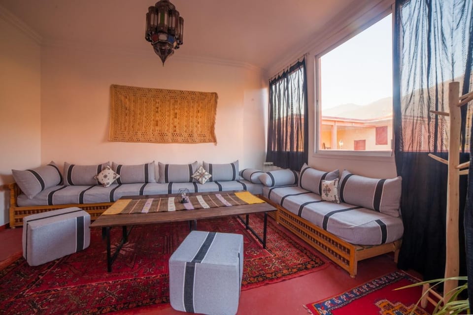 Communal lounge/ TV room, Internal: Not applicable to any particular room