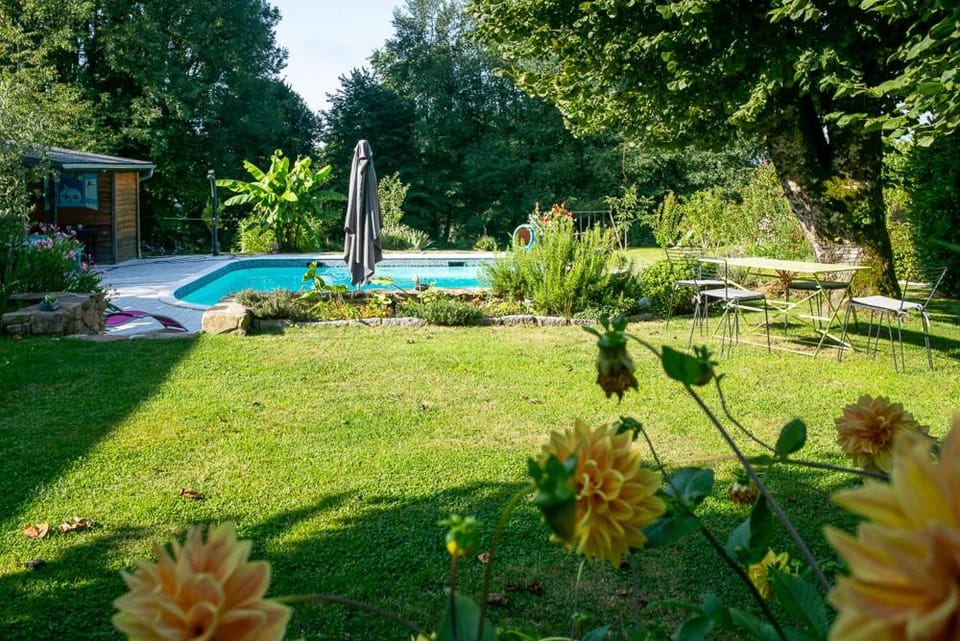 Les Tilleuls Bed and Breakfast in Nouvelle-Aquitaine