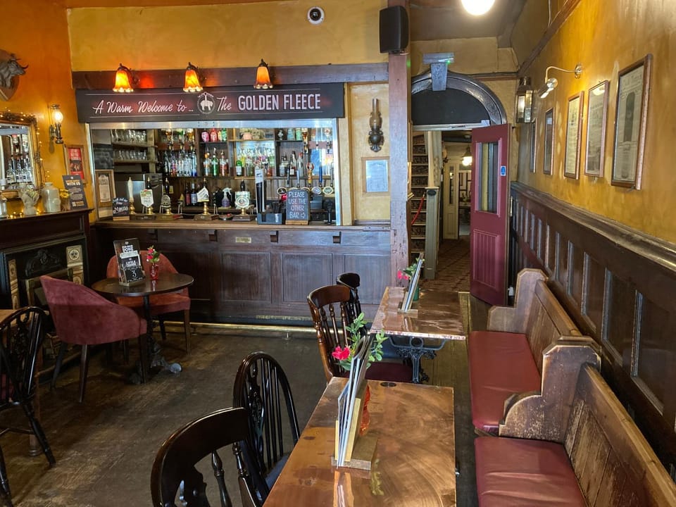 Lounge or bar, Food and drinks, Drinks