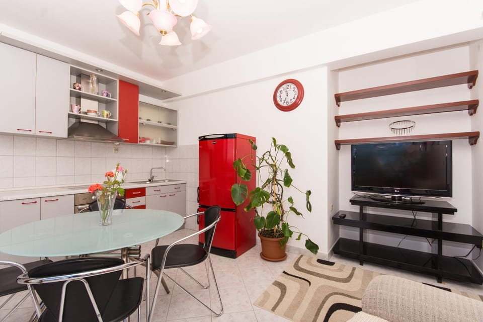 Apartman MINA Apartment in Okrug Gornji
