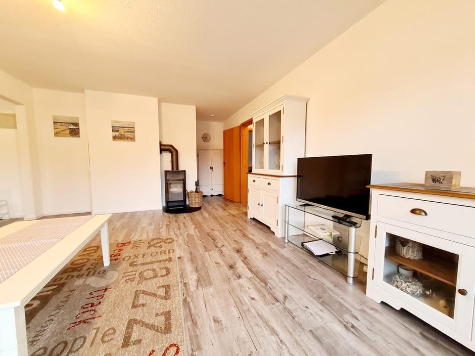 TV and multimedia, Living room, Photo of the whole room