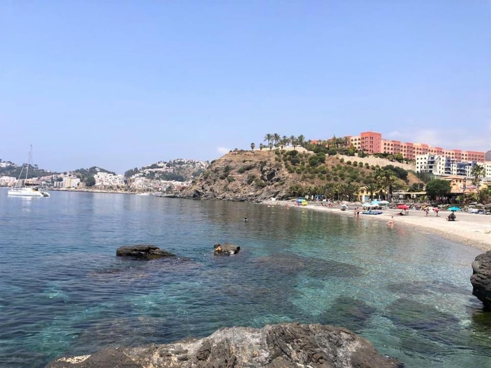Nearby landmark, Natural landscape, Beach, Canoeing, Diving, Family
