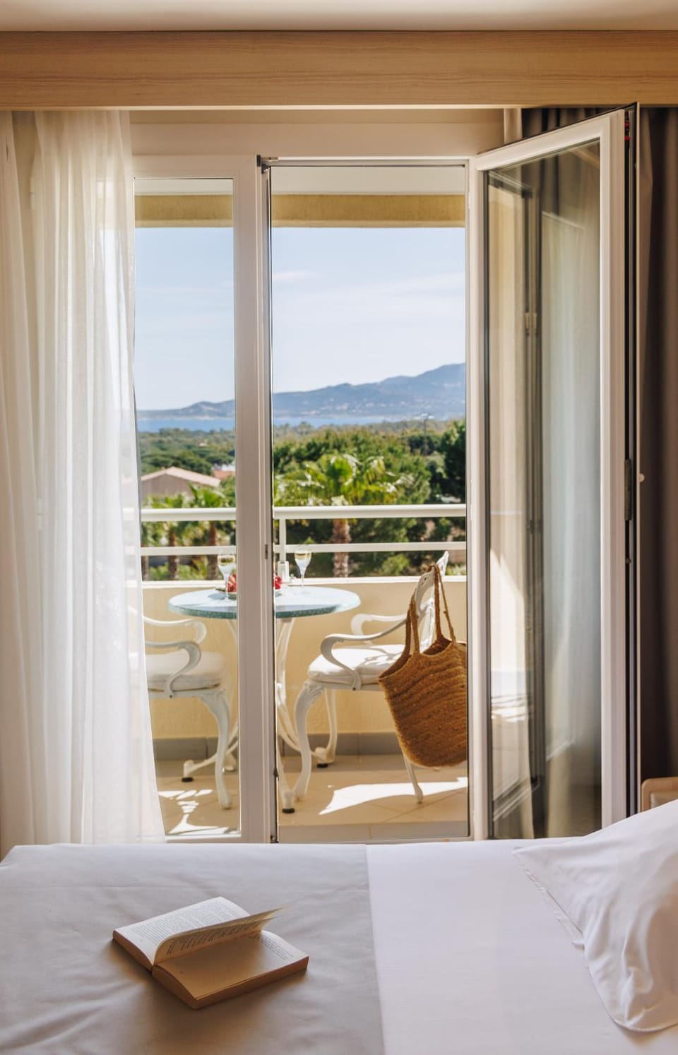 Natural landscape, Balcony/Terrace, Mountain view, Sea view