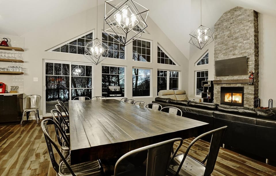 Chalet 06 Chemin Blanc by Les Chalets Alpins Chalet in Quebec