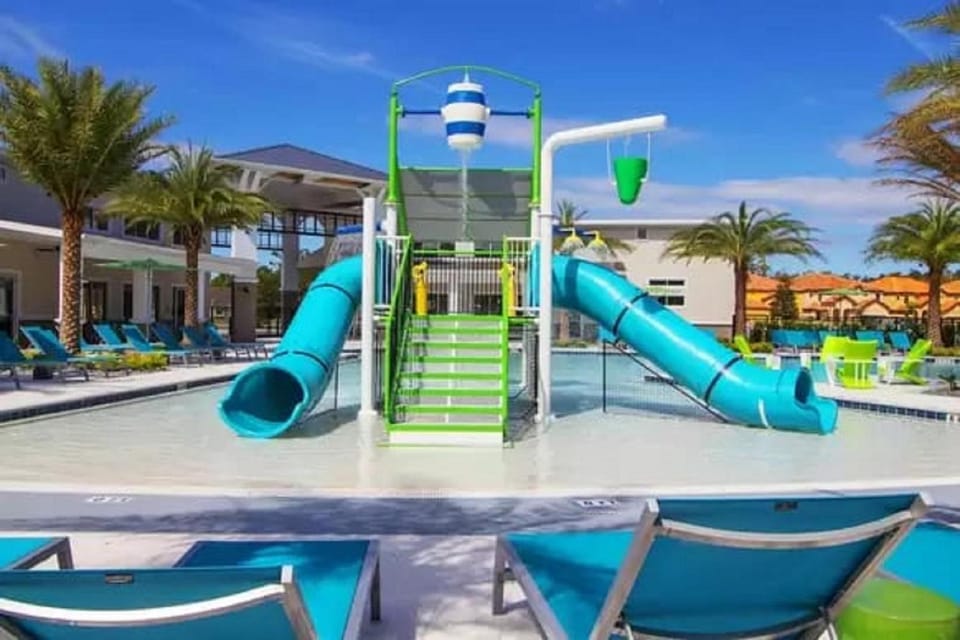 Spectacular big house, 4 Bedrooms, private pool House in Kissimmee