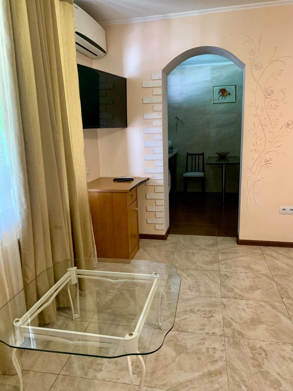 TV and multimedia, Kitchen or kitchenette, air conditioner