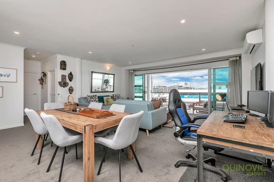 QV Stays Spacious Waterfront Suite Apartment in Auckland