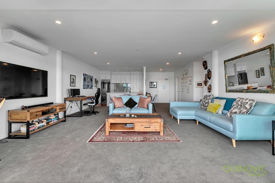 QV Stays Spacious Waterfront Suite Apartment in Auckland