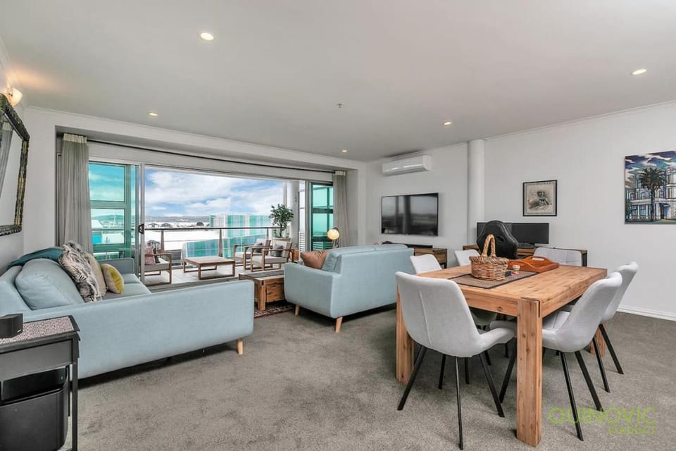 QV Stays Spacious Waterfront Suite Apartment in Auckland