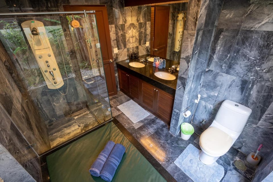 Amazing Beachfront Villa Villa in Krabi Changwat