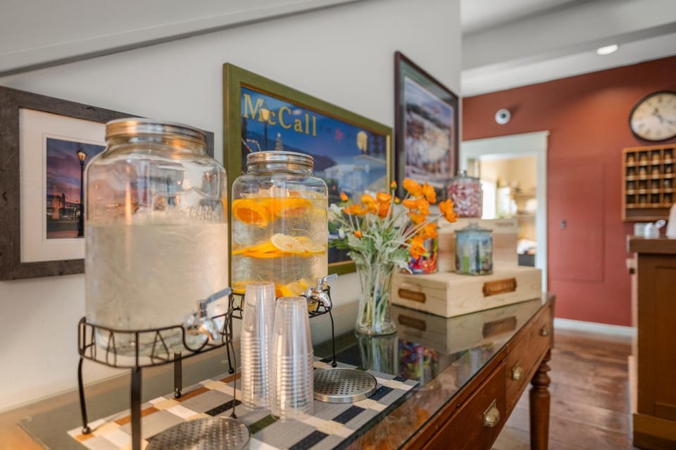 Hotel McCall Hotel in McCall