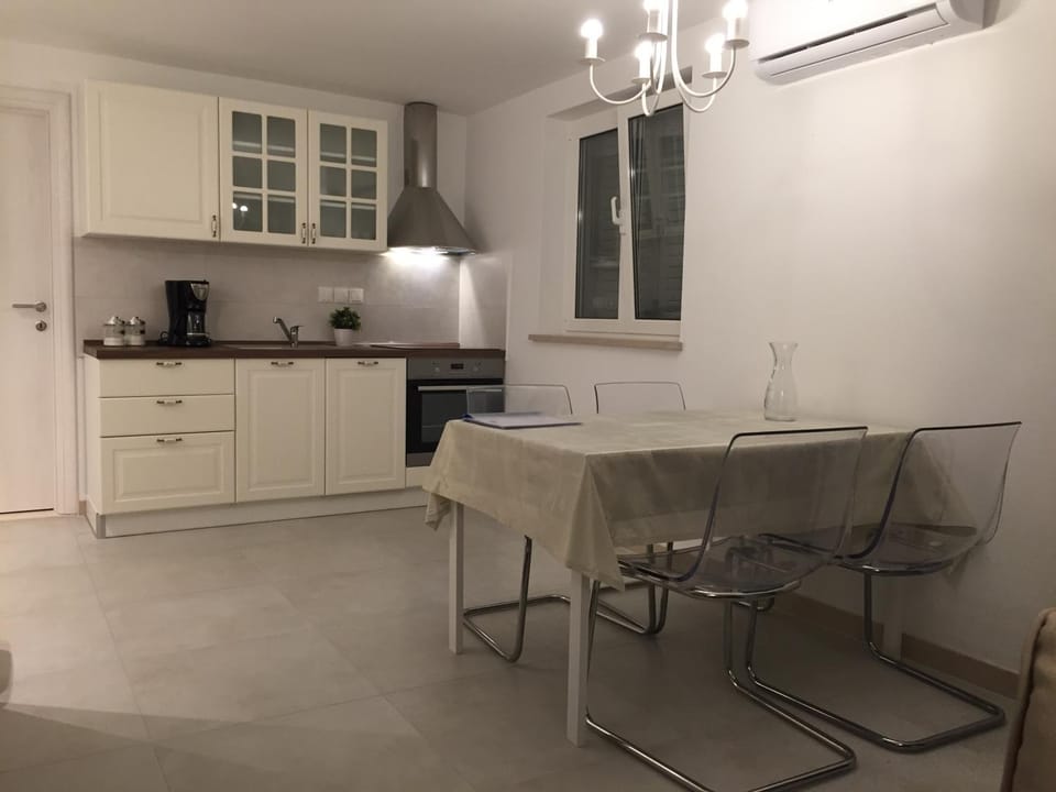 Fig Tree Apartment in Split-Dalmatia County