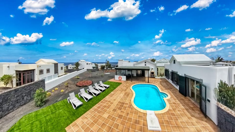 Bird's eye view, Balcony/Terrace, Swimming pool