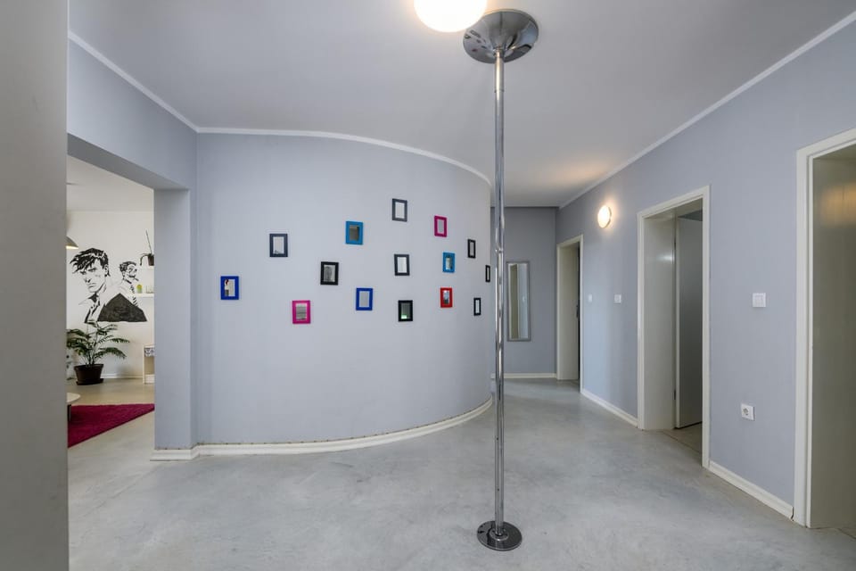 Communal lounge/ TV room, Living room