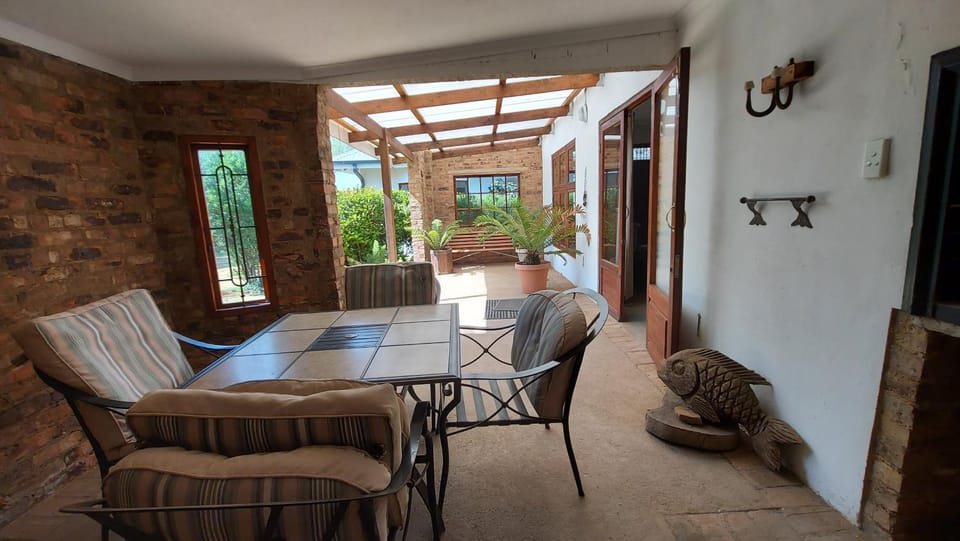 Patio, BBQ facilities