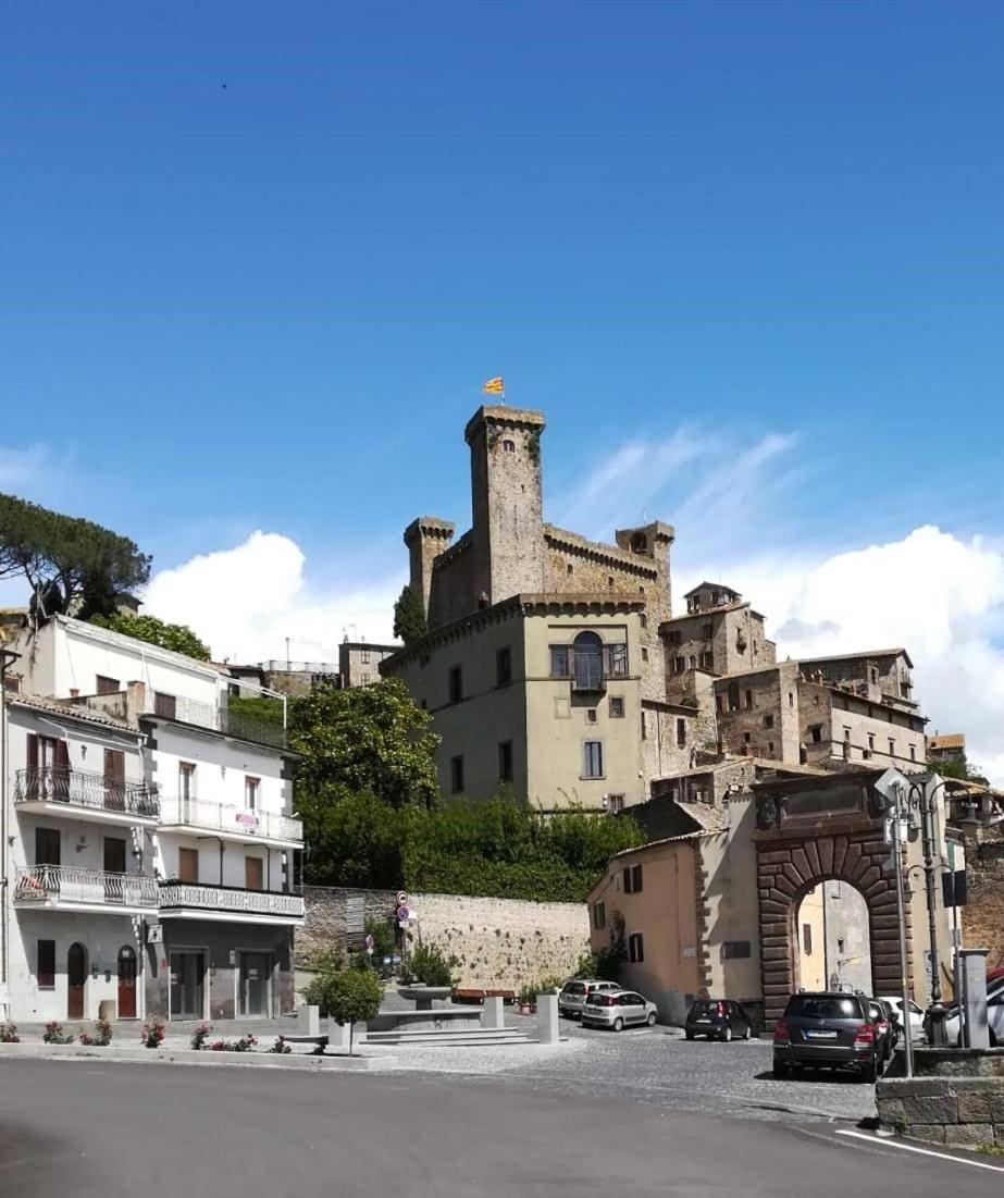 Nearby landmark, Neighbourhood, City view, Street view, Parking