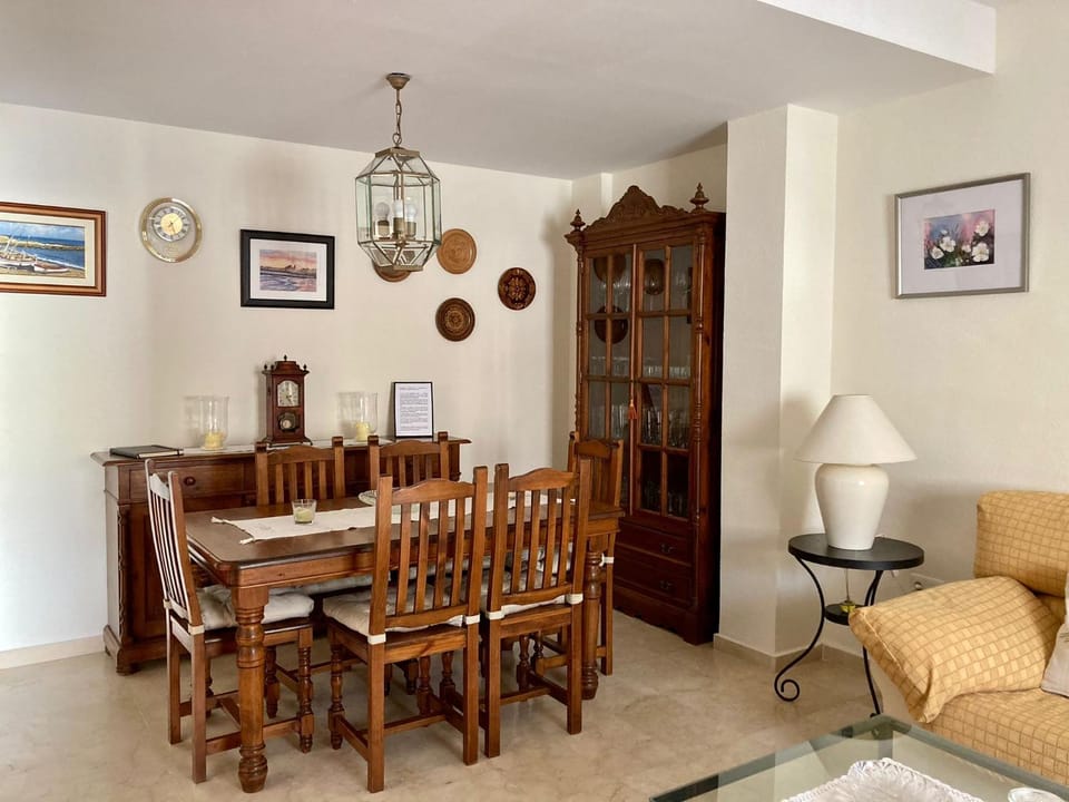 Casa Valdelagrana Playa House in El Puerto de Santa María