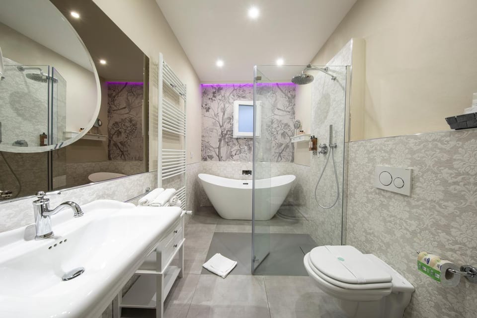 Bathroom, Bath