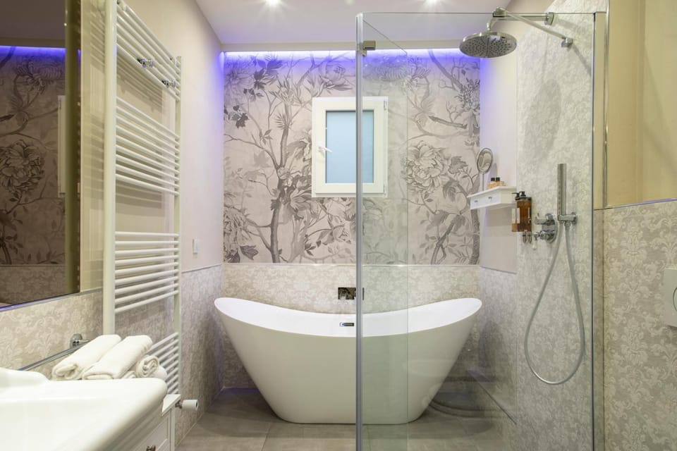 Bathroom, Bath