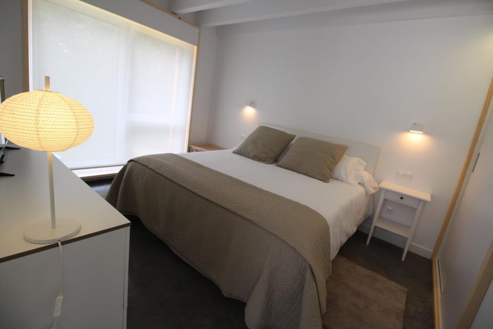 Apartamento 1 dormitorio, jardín y piscina - Apartamentos Montesomo House in Cantabria