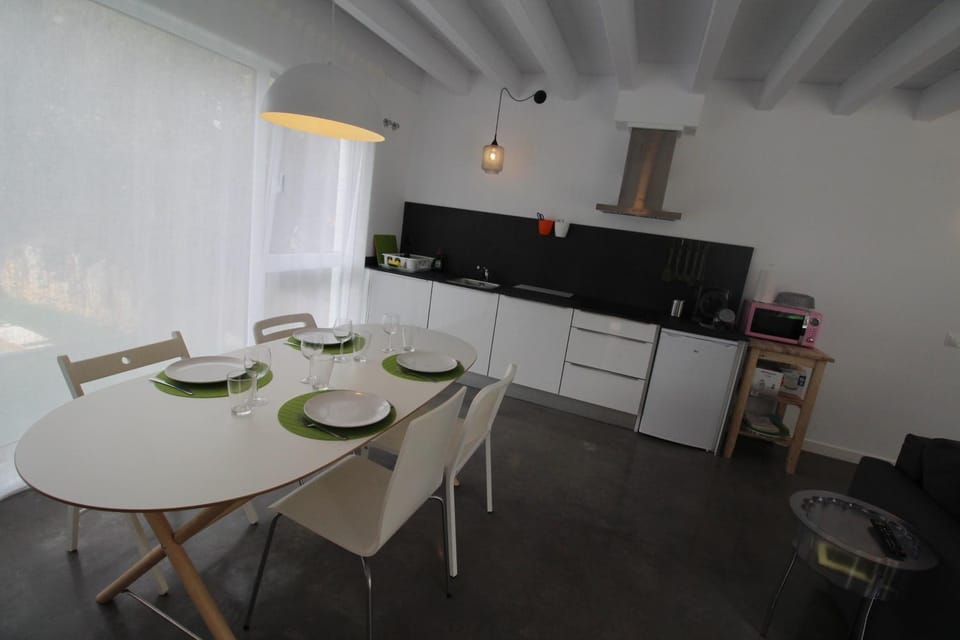 Apartamento 1 dormitorio, jardín y piscina - Apartamentos Montesomo House in Cantabria