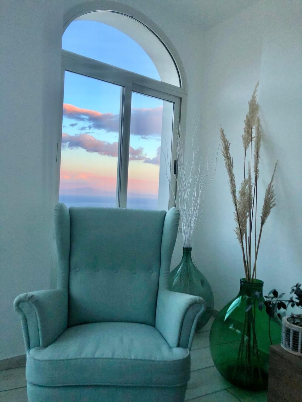 Living room, Sea view